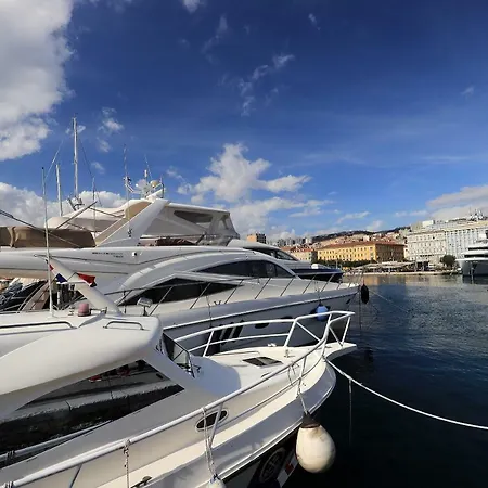 Exclusive Gold Rijeka